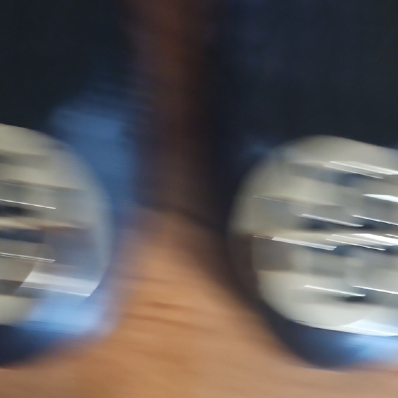 Tory Burch Black Flats with Gold Emblem Sz 10M - Picture 3 of 13